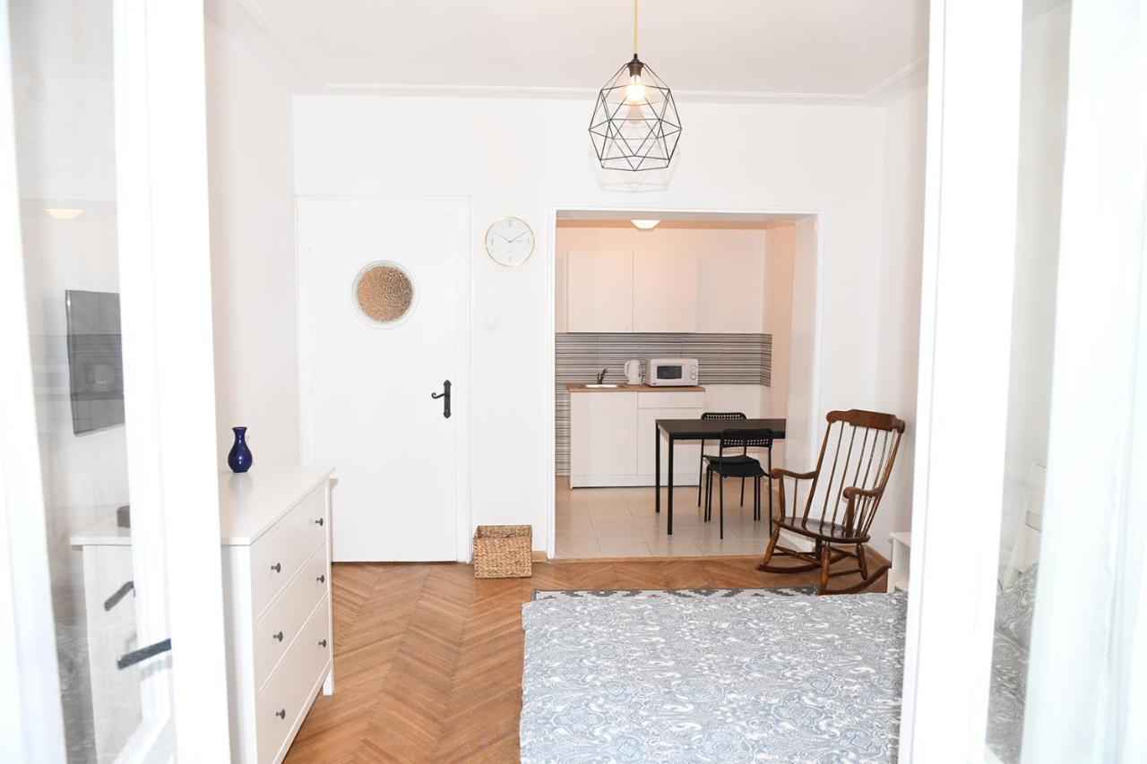Senat Apartment Belgrado Esterno foto